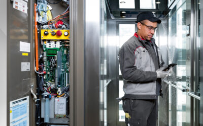 How to Choose the Right Elevator Service Contract in Miami
